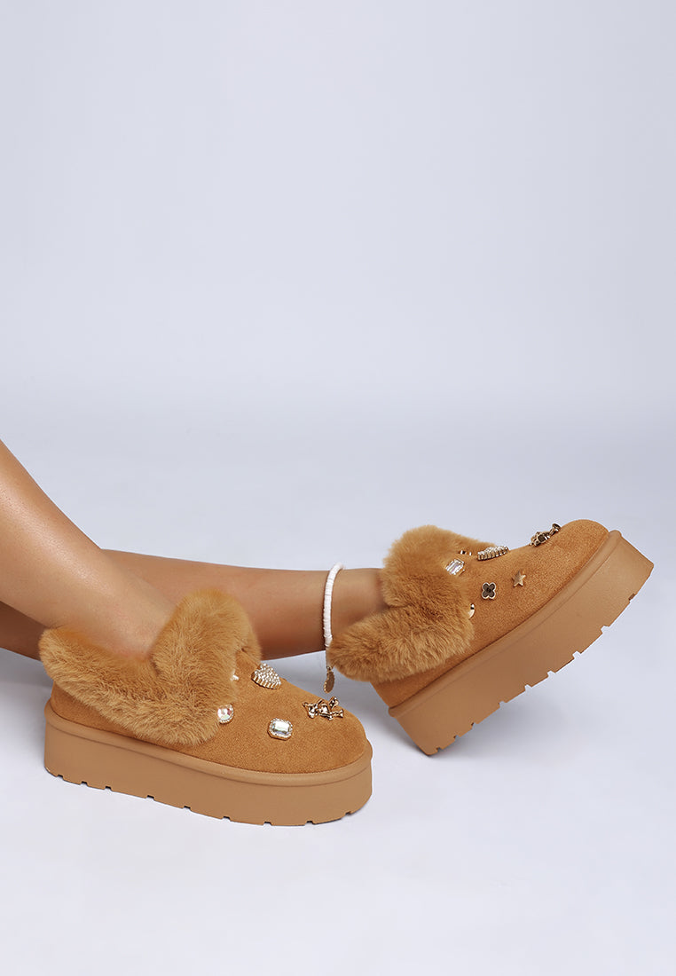 Zeta Charm Detail Slip On Snow Boots-1