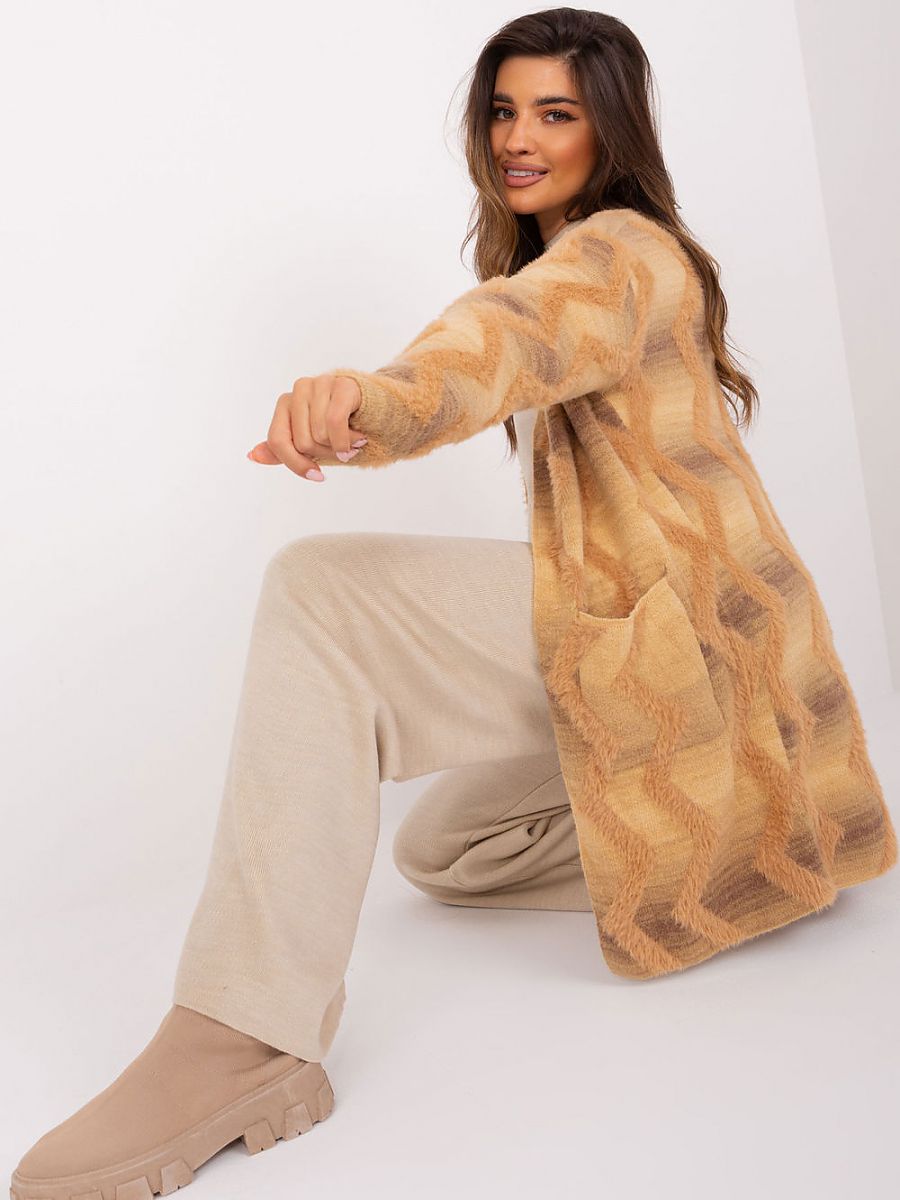 Cardigan model 188856 AT-1