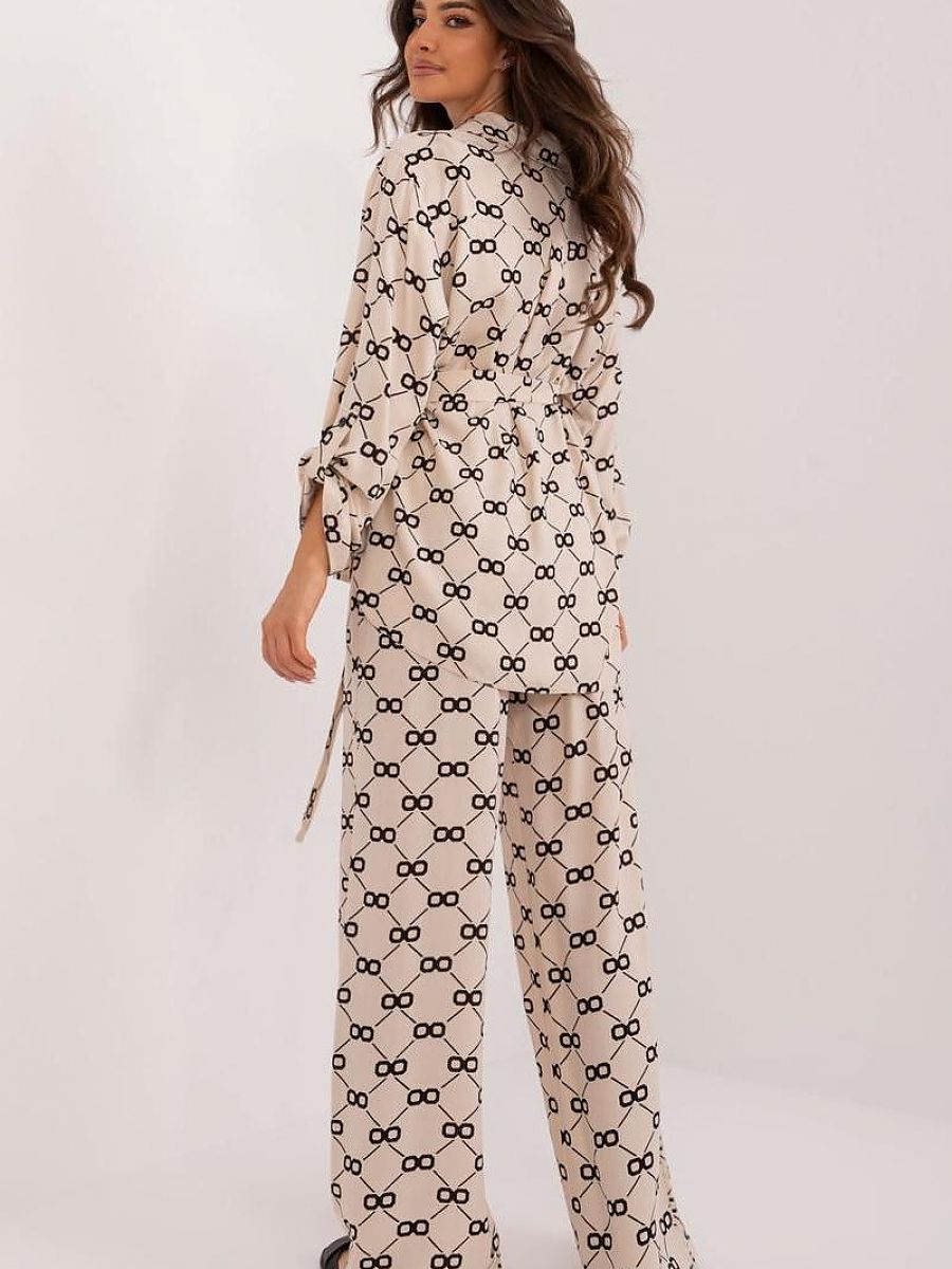 Set model 197732 Lakerta-2