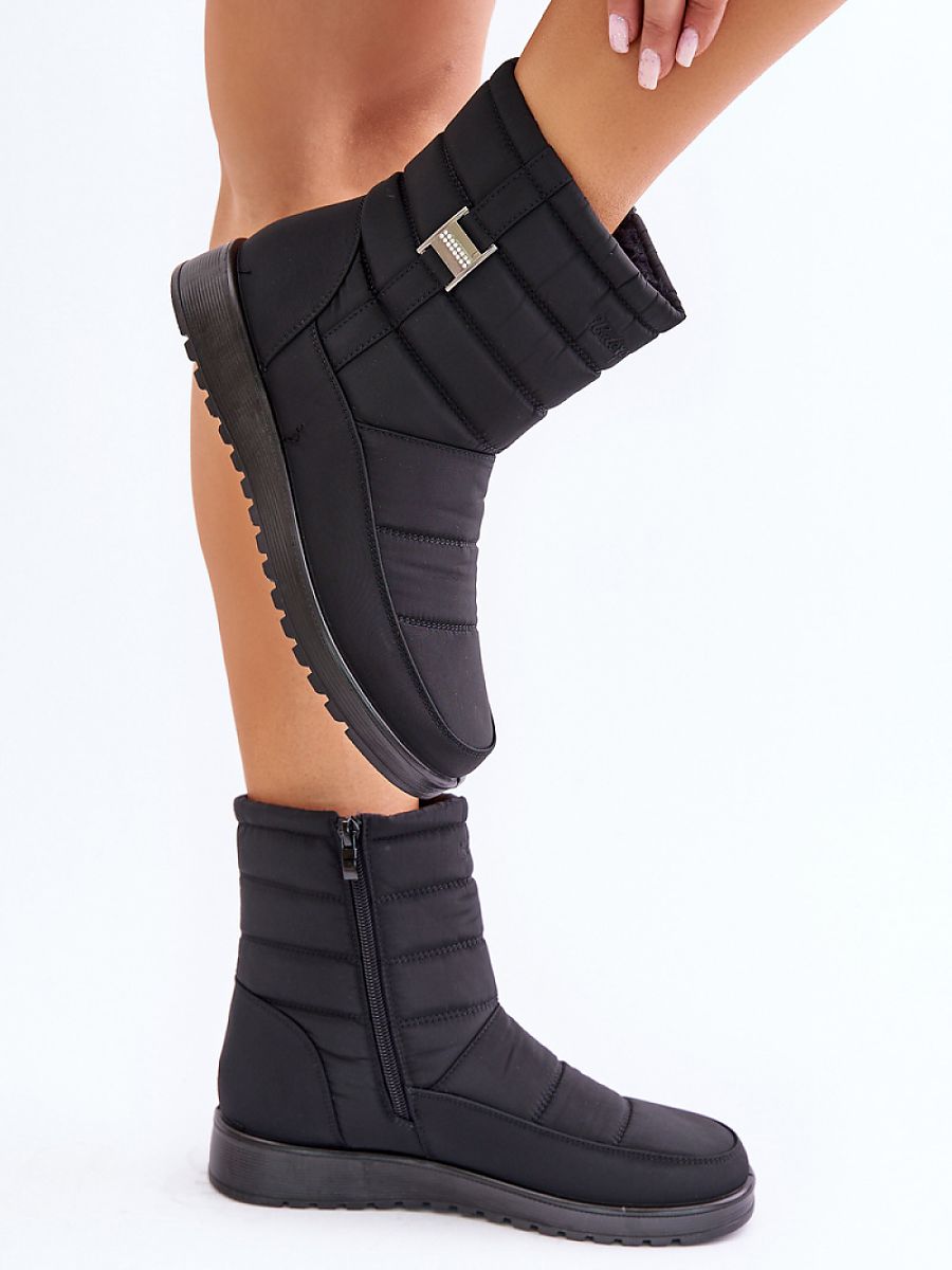 Snow boots model 202206 Step in style