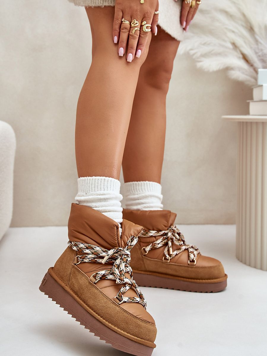 Snow boots model 202208 Step in style