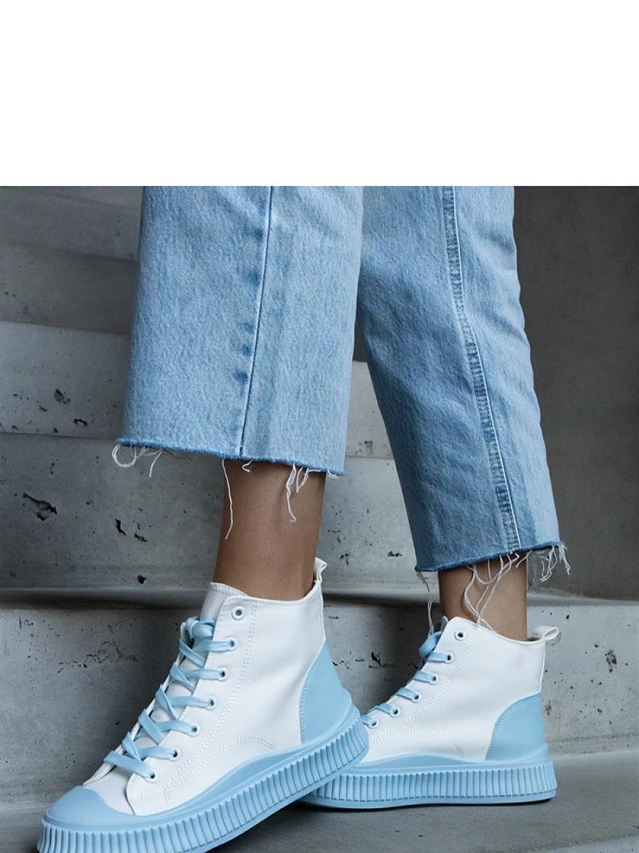 Sneakers model 207205 Solea