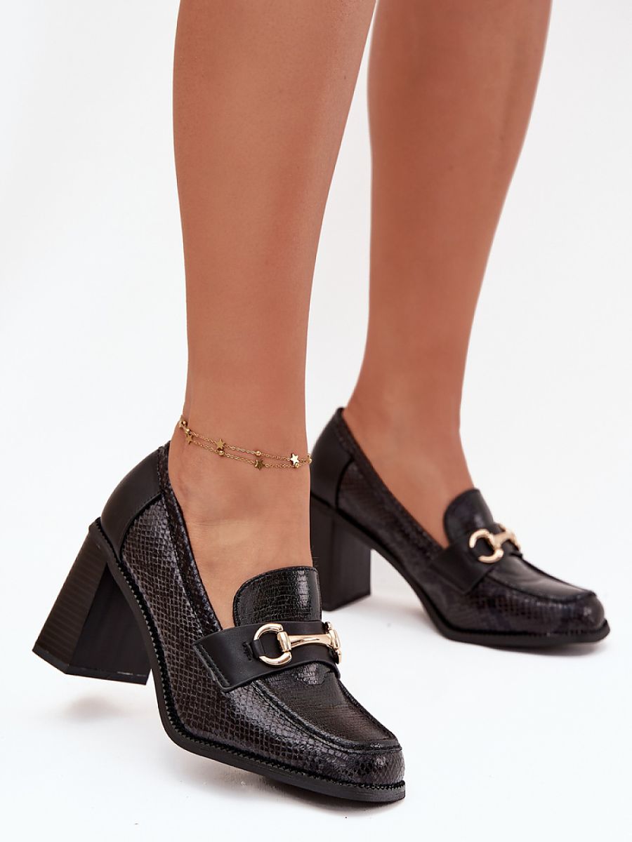 Heeled low shoes model 217846 Step in style