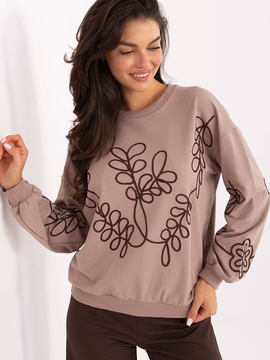 Sweatshirt model 218384 Relevance-0