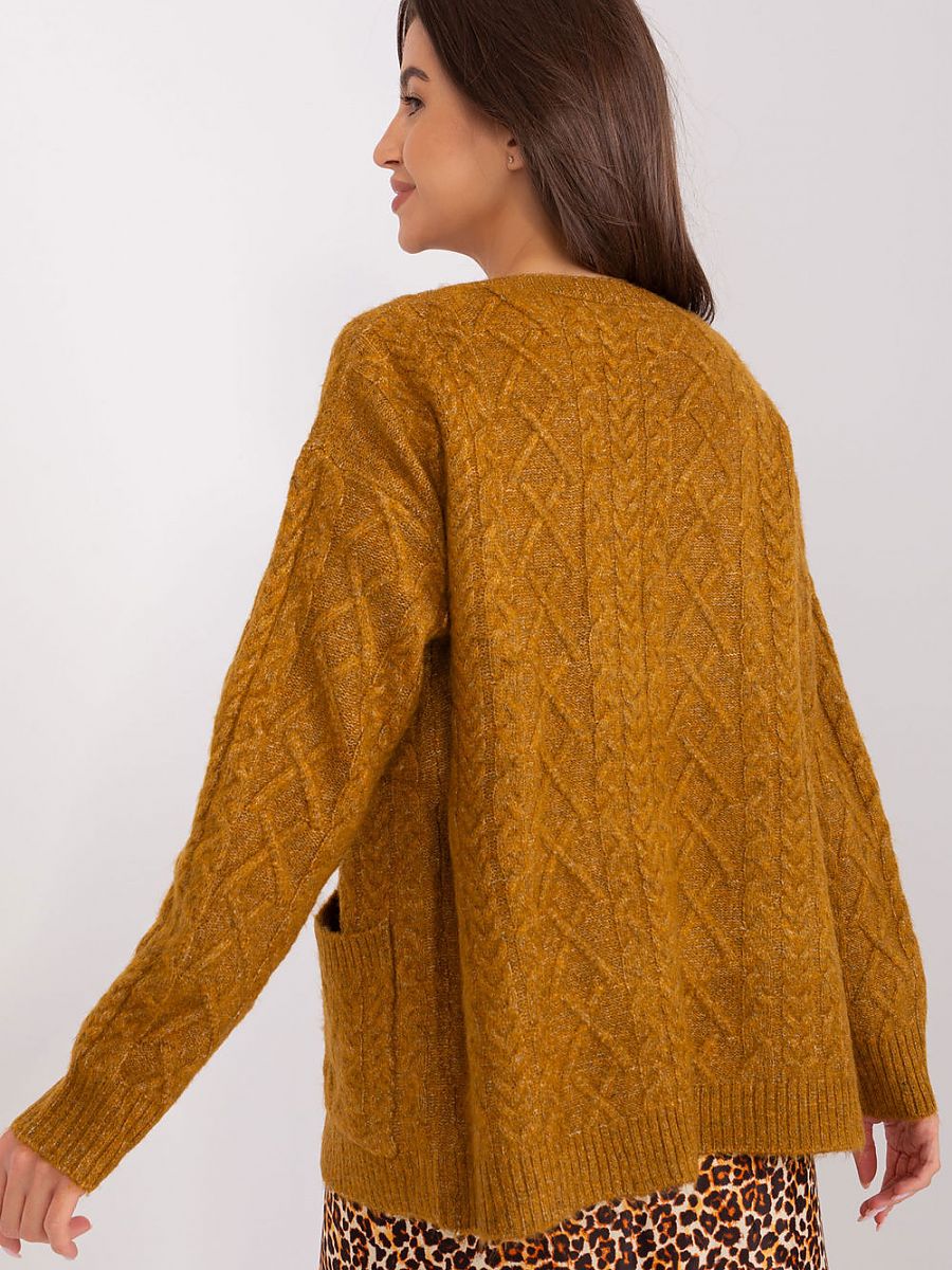 Cardigan model 186749 AT-2