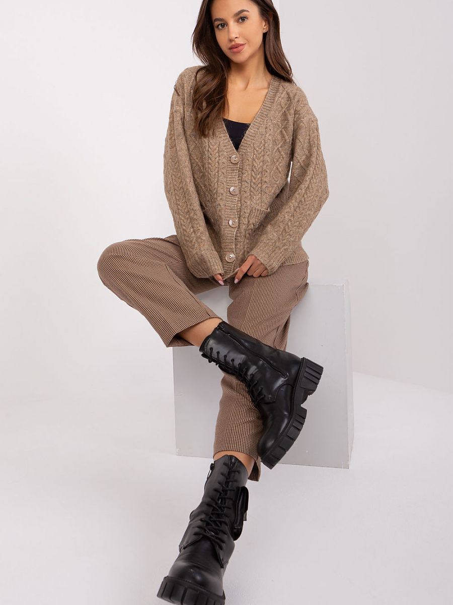 Cardigan model 186752 AT-1